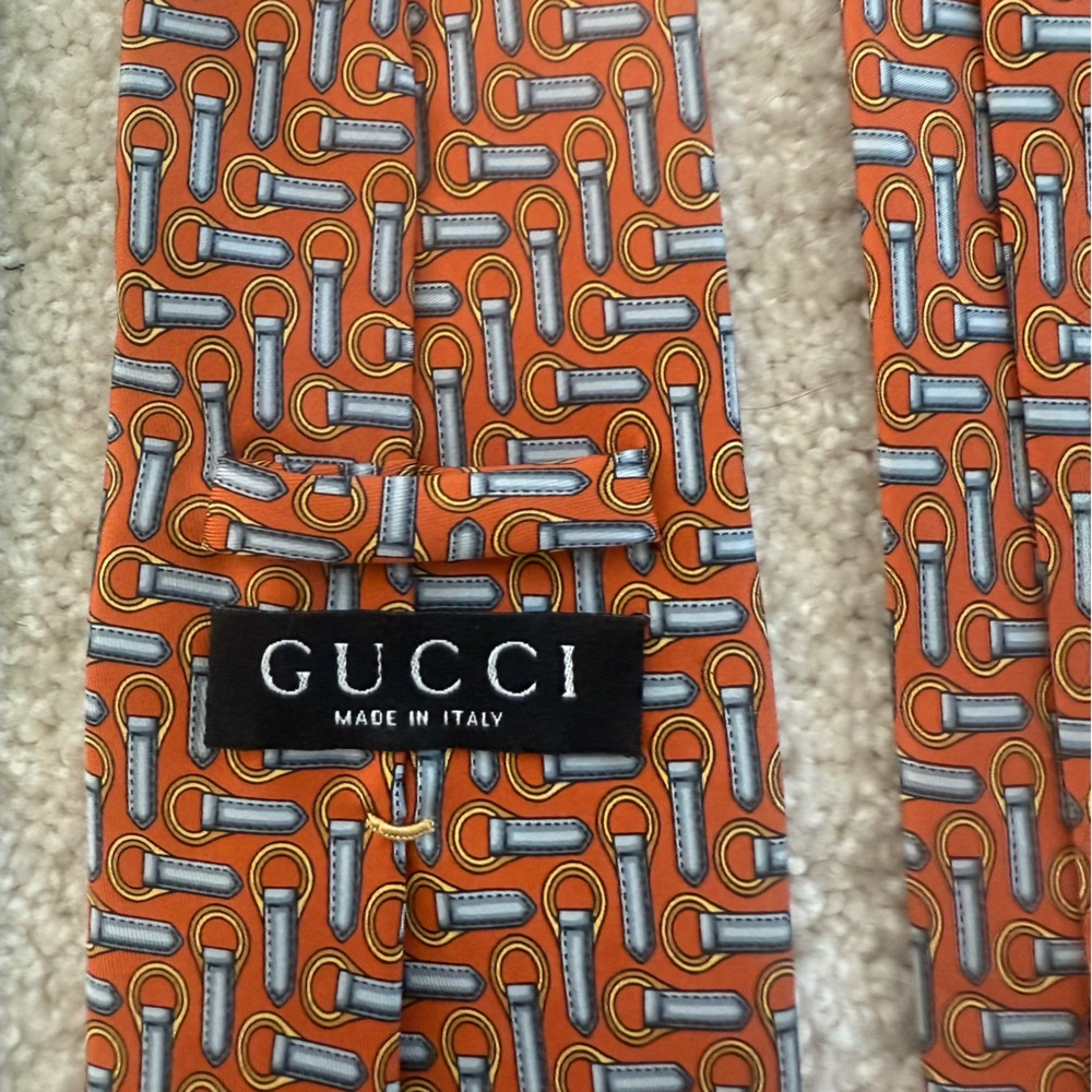 Authentic Silk Gucci Tie: Orange, Blue and Yellow Patterned Tie - Picture 2 of 8